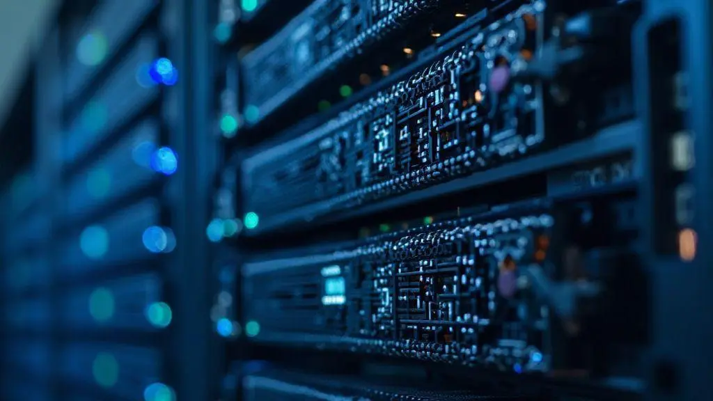 guia-pratico-de-etiquetagem-de-ativos-de-rede-com-qr-code-para-manutencao-preventiva-em-racks-e-redu